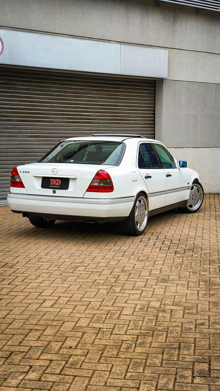 C280 - Foto #17 do anúncio à venda de Carro clássico