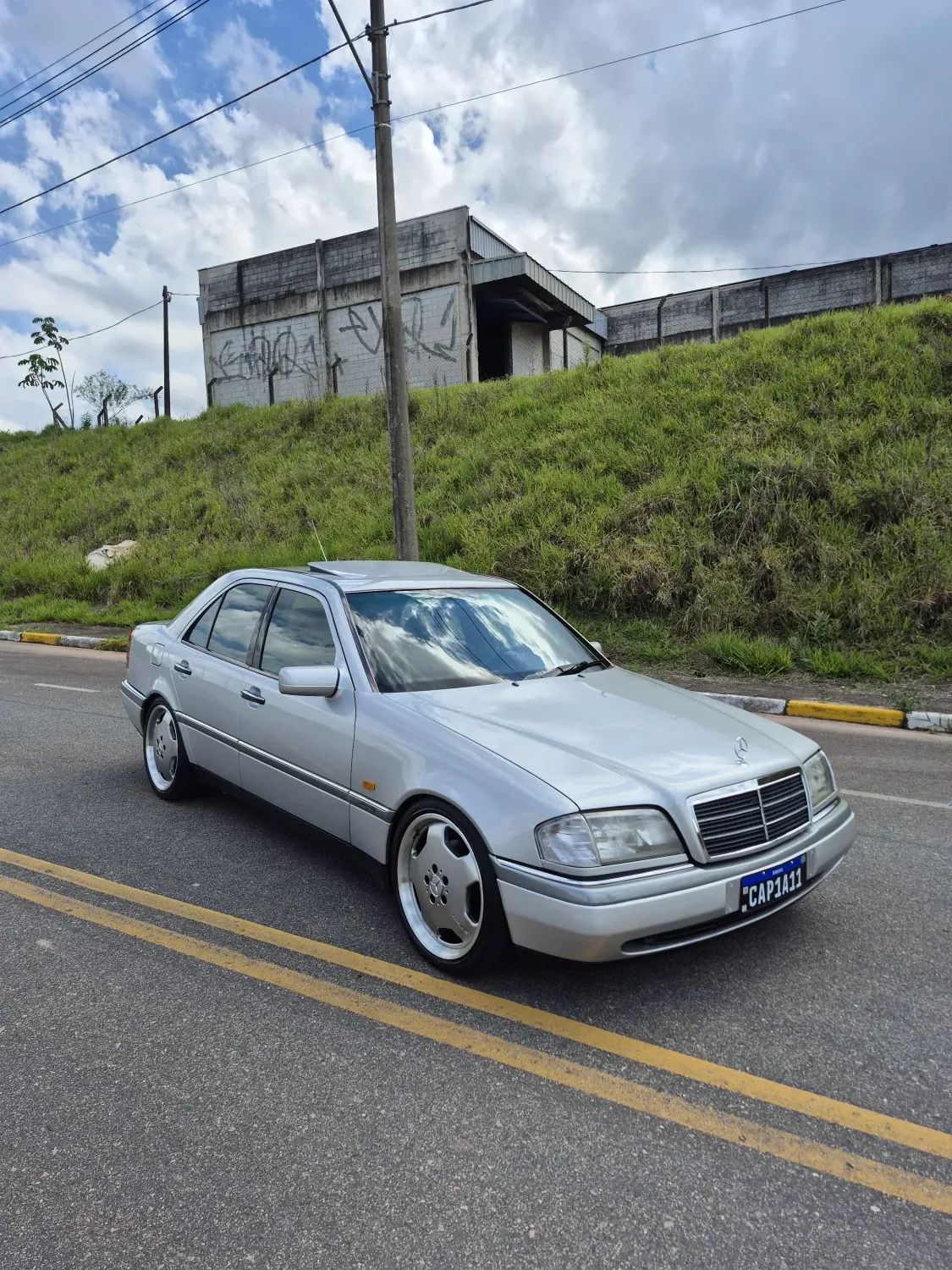 avv-mercedes-benz-c280-venda-3ba0678-imagem-002