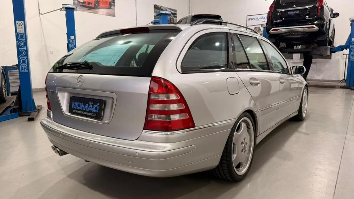 C320 - Foto #3 do anúncio à venda de Carro clássico