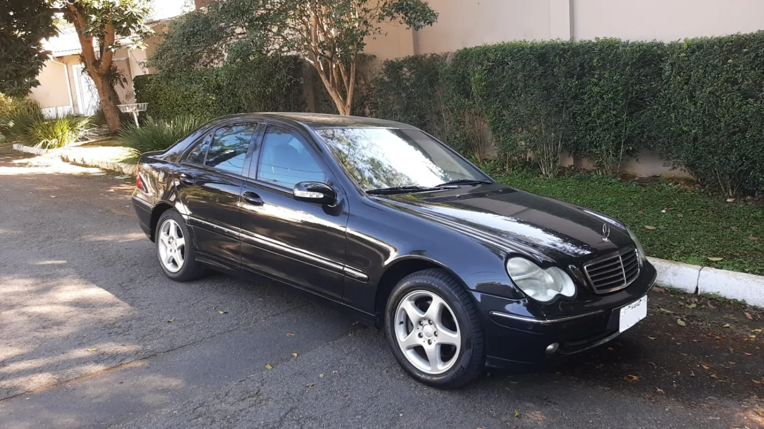 C320 - Foto #2 do anúncio à venda de Carro clássico