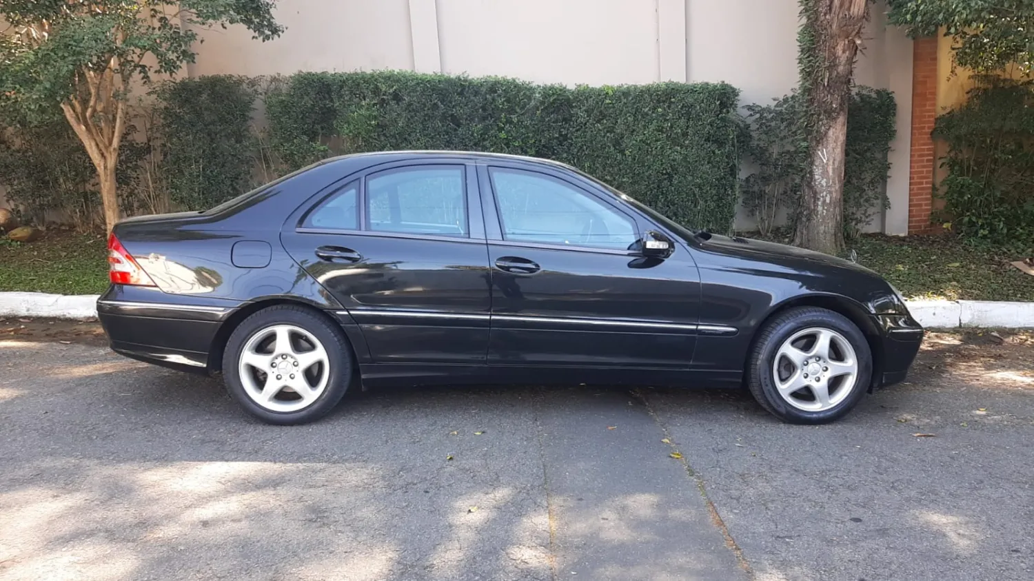 C320 - Foto #3 do anúncio à venda de Carro clássico