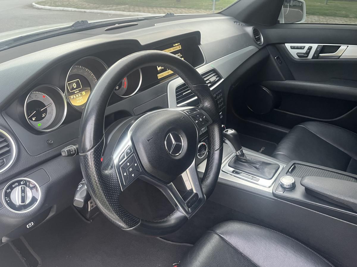 C350 - Foto #11 do anúncio à venda de Carro clássico