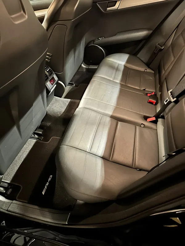 avv-mercedes-benz-c63-amg-venda-b461a26-imagem-008
