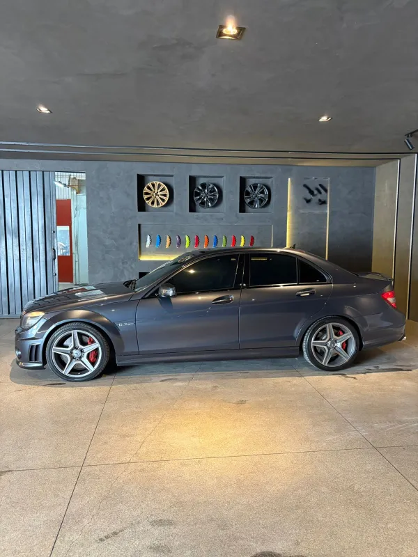 avv-mercedes-benz-c63-amg-venda-f3f5b96-imagem-005