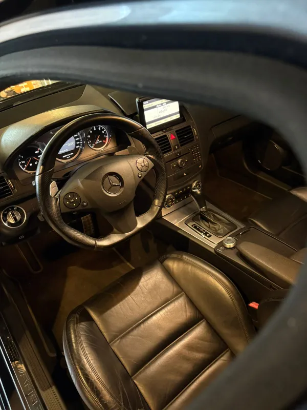 avv-mercedes-benz-c63-amg-venda-f3f5b96-imagem-006