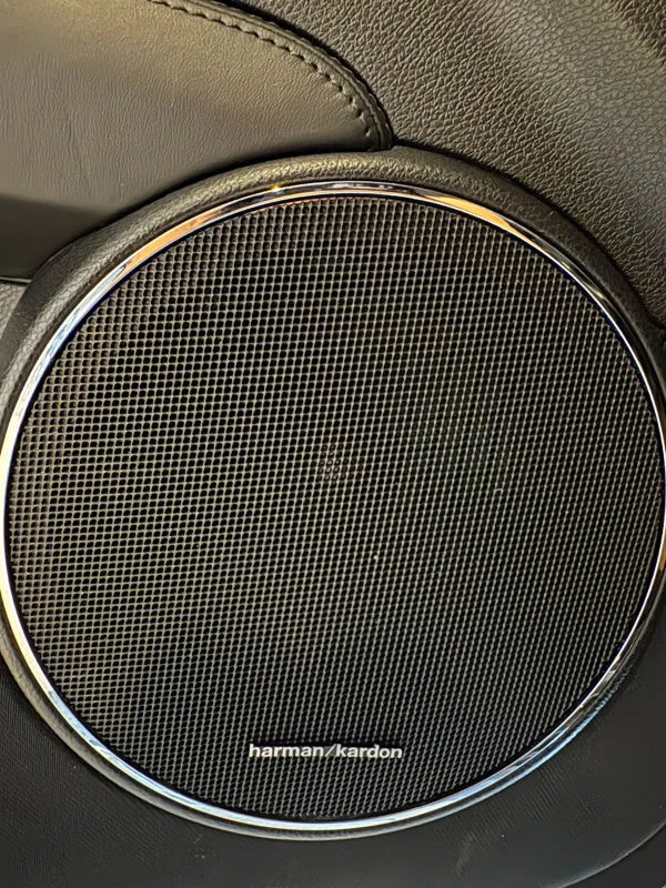 avv-mercedes-benz-c63-amg-venda-f3f5b96-imagem-009