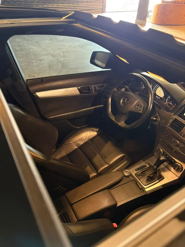 avv-mercedes-benz-c63-amg-venda-f3f5b96-imagem-011