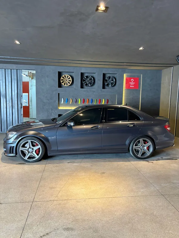 avv-mercedes-benz-c63-amg-venda-f3f5b96-imagem-017
