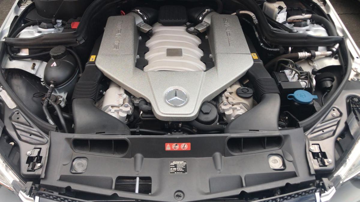 C63 AMG - Foto #16 do anúncio à venda de Carro clássico