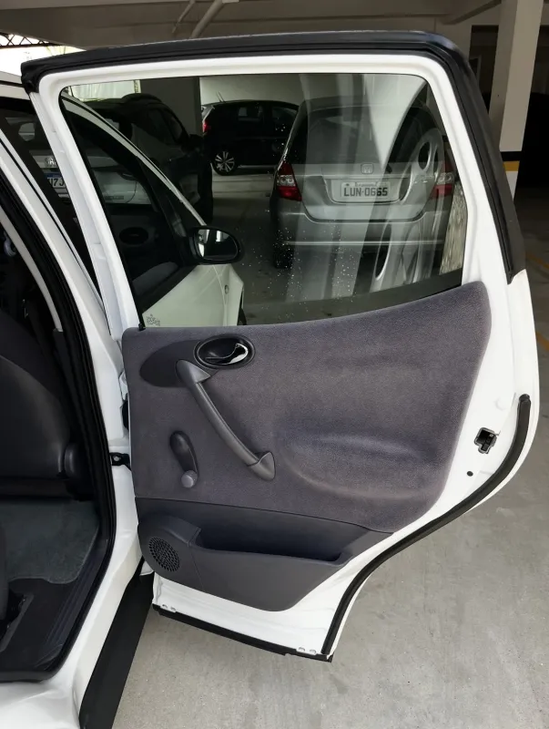 avv-mercedes-benz-classe-a-venda-2d83f3b-imagem-011