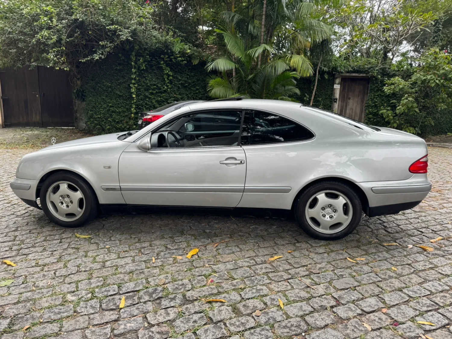 CLK - Foto #8 do anúncio à venda de Carro clássico