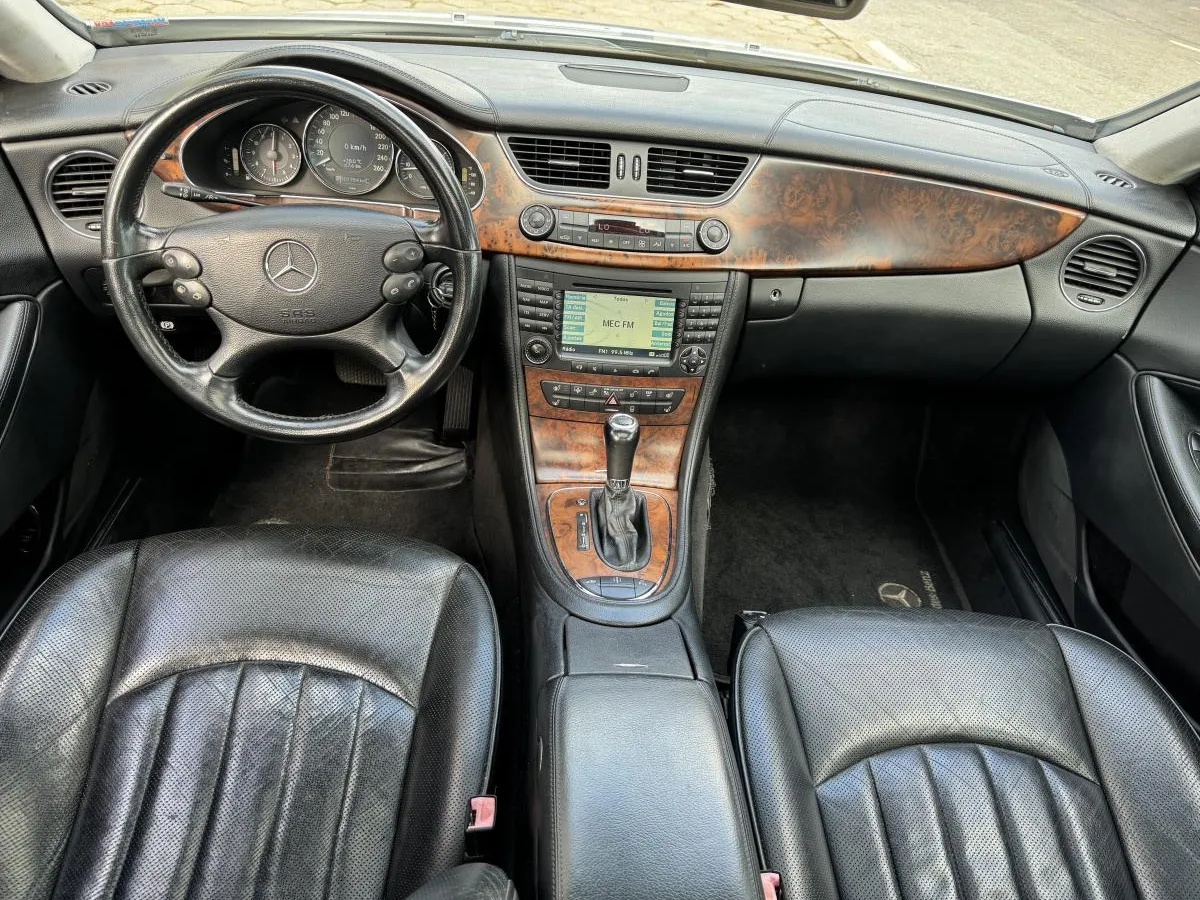 CLS500 - Foto #17 do anúncio à venda de Carro clássico
