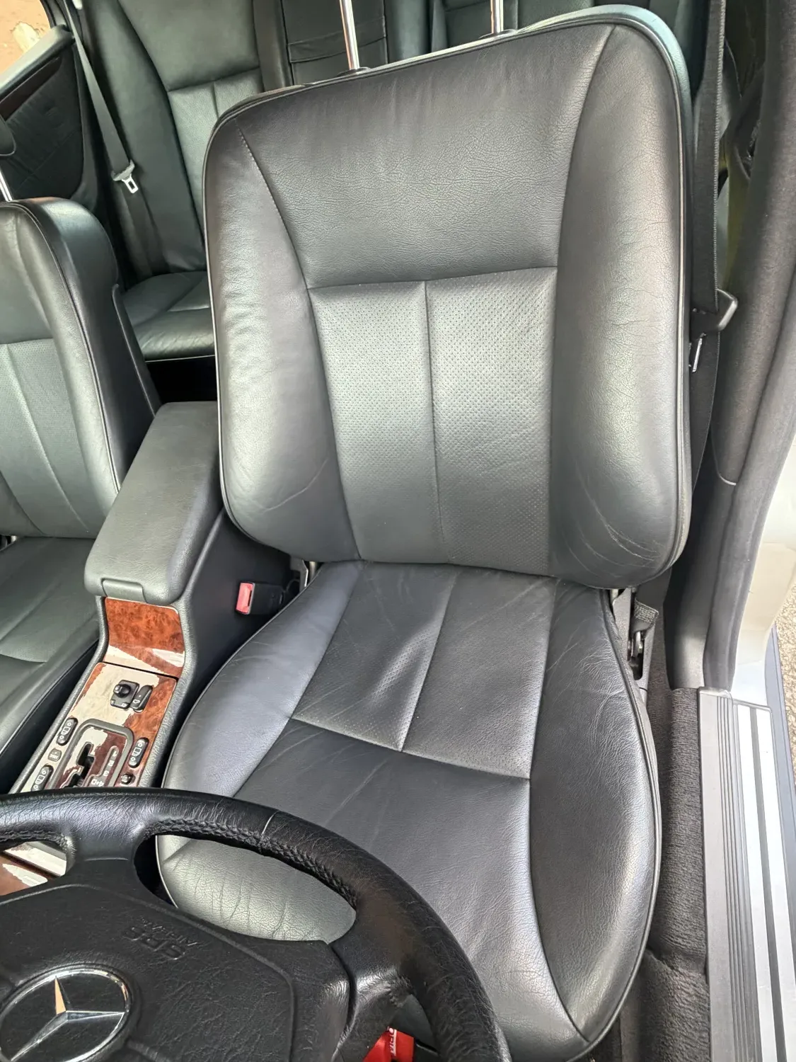 avv-mercedes-benz-e240-venda-fbd4906-imagem-006