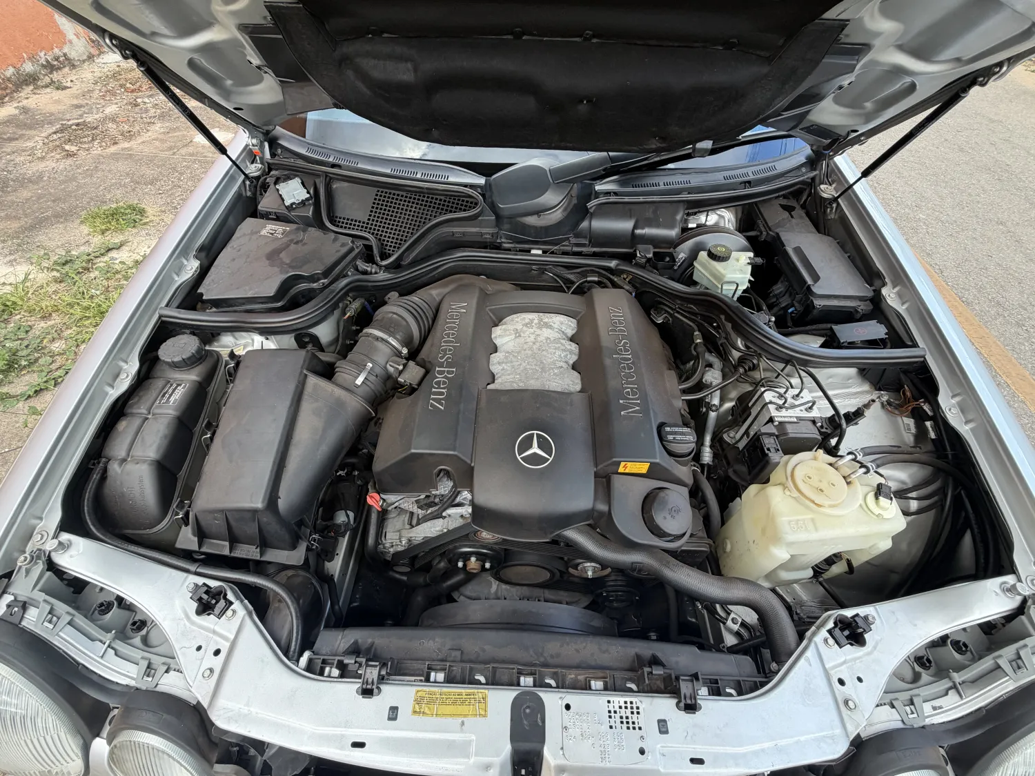 avv-mercedes-benz-e240-venda-fbd4906-imagem-010
