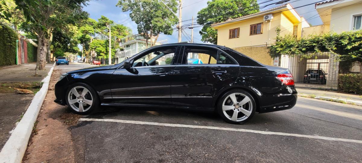 E250 - Foto #5 do anúncio à venda de Carro clássico