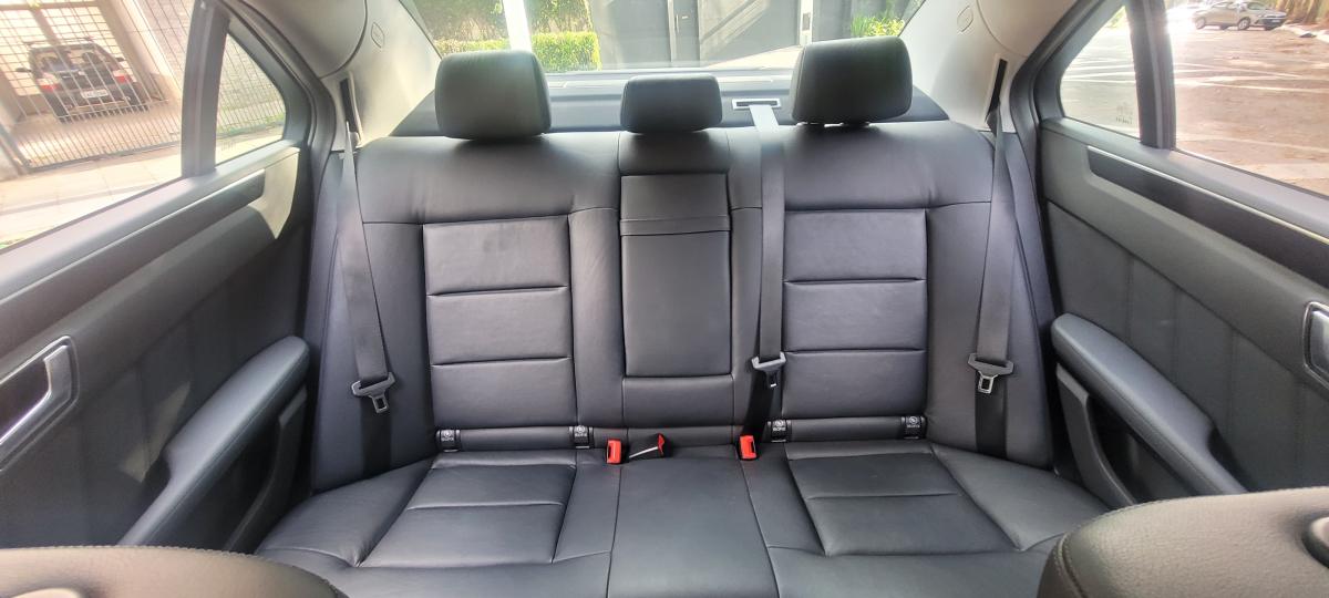 E250 - Foto #10 do anúncio à venda de Carro clássico