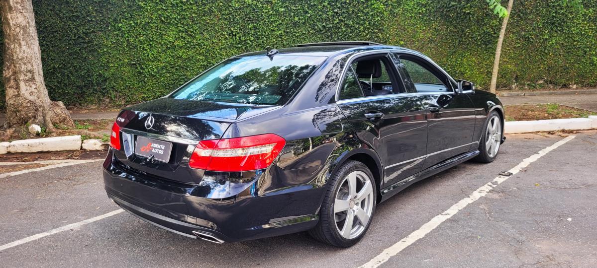 E250 - Foto #17 do anúncio à venda de Carro clássico