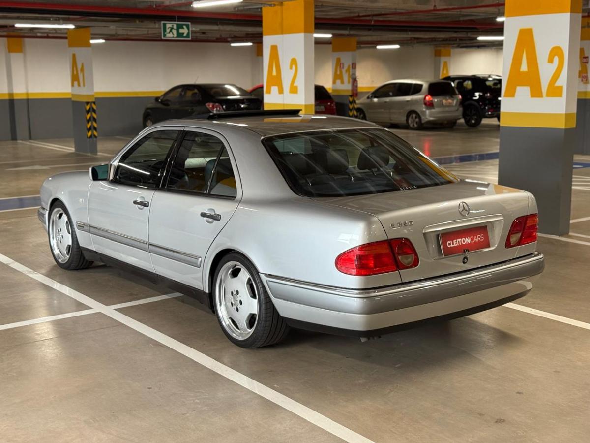 E320 - Foto #20 do anúncio à venda de Carro clássico