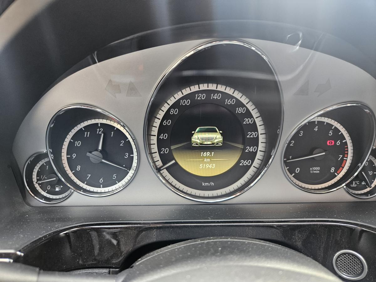 E350 - Foto #11 do anúncio à venda de Carro clássico