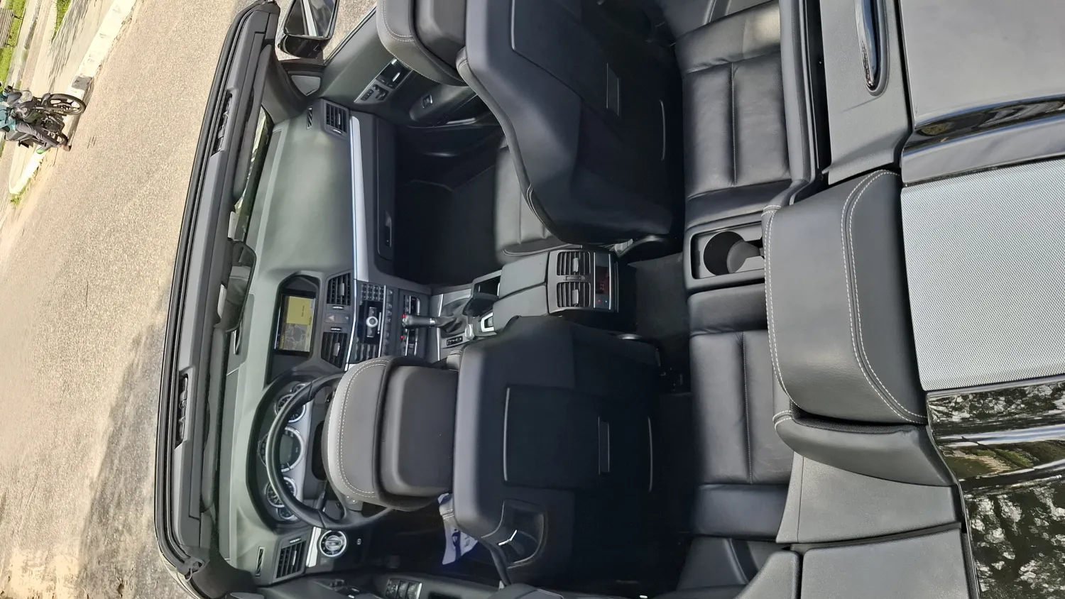 avv-mercedes-benz-e350-venda-5c35fba-imagem-012