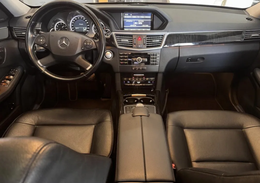 E350 - Foto #6 do anúncio à venda de Carro clássico