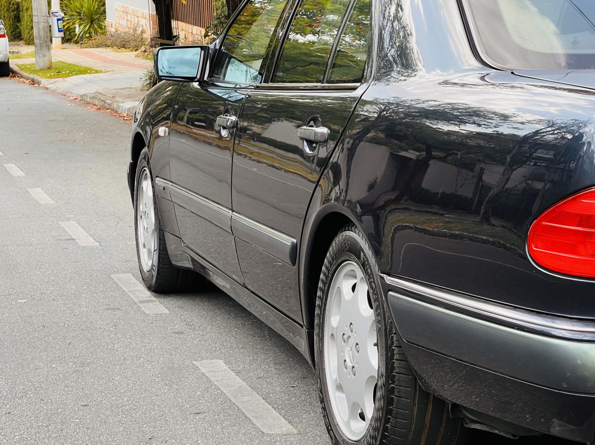 E430 - Foto #7 do anúncio à venda de Carro clássico