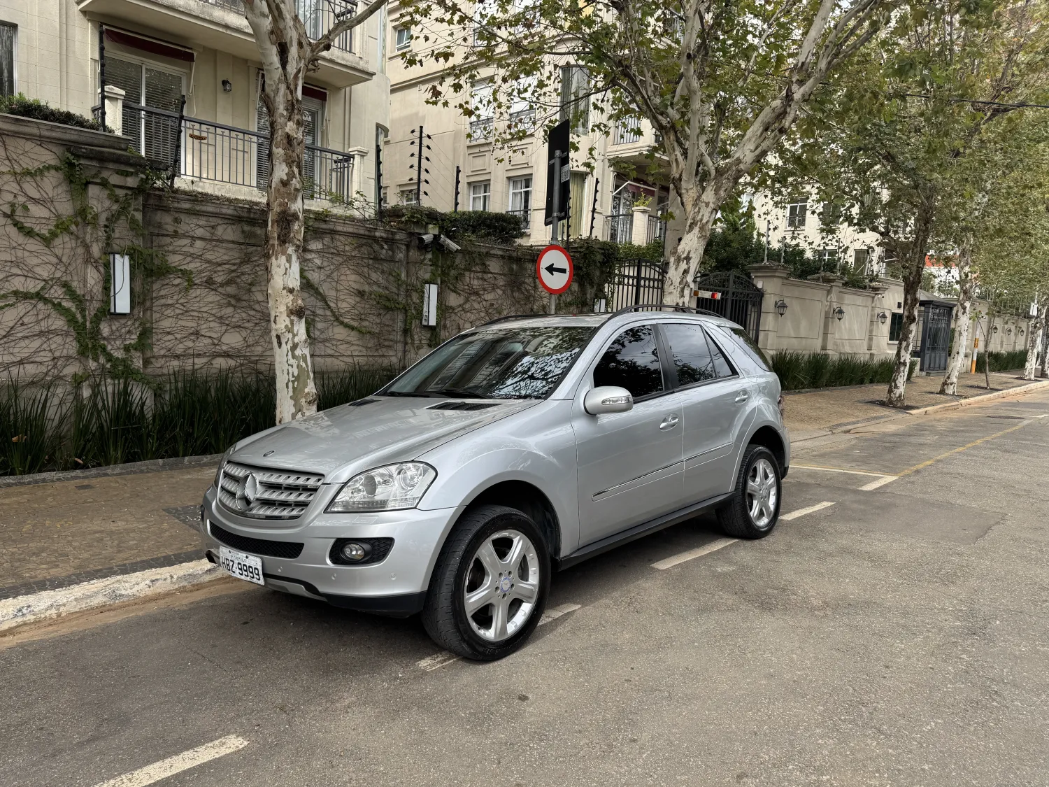 ML 350 - Foto #2 do anúncio à venda de Carro clássico