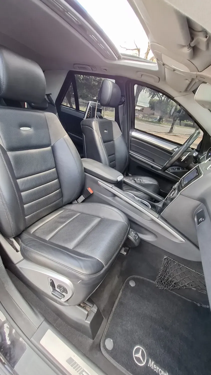 ML 63 AMG - Foto #8 do anúncio à venda de Carro clássico