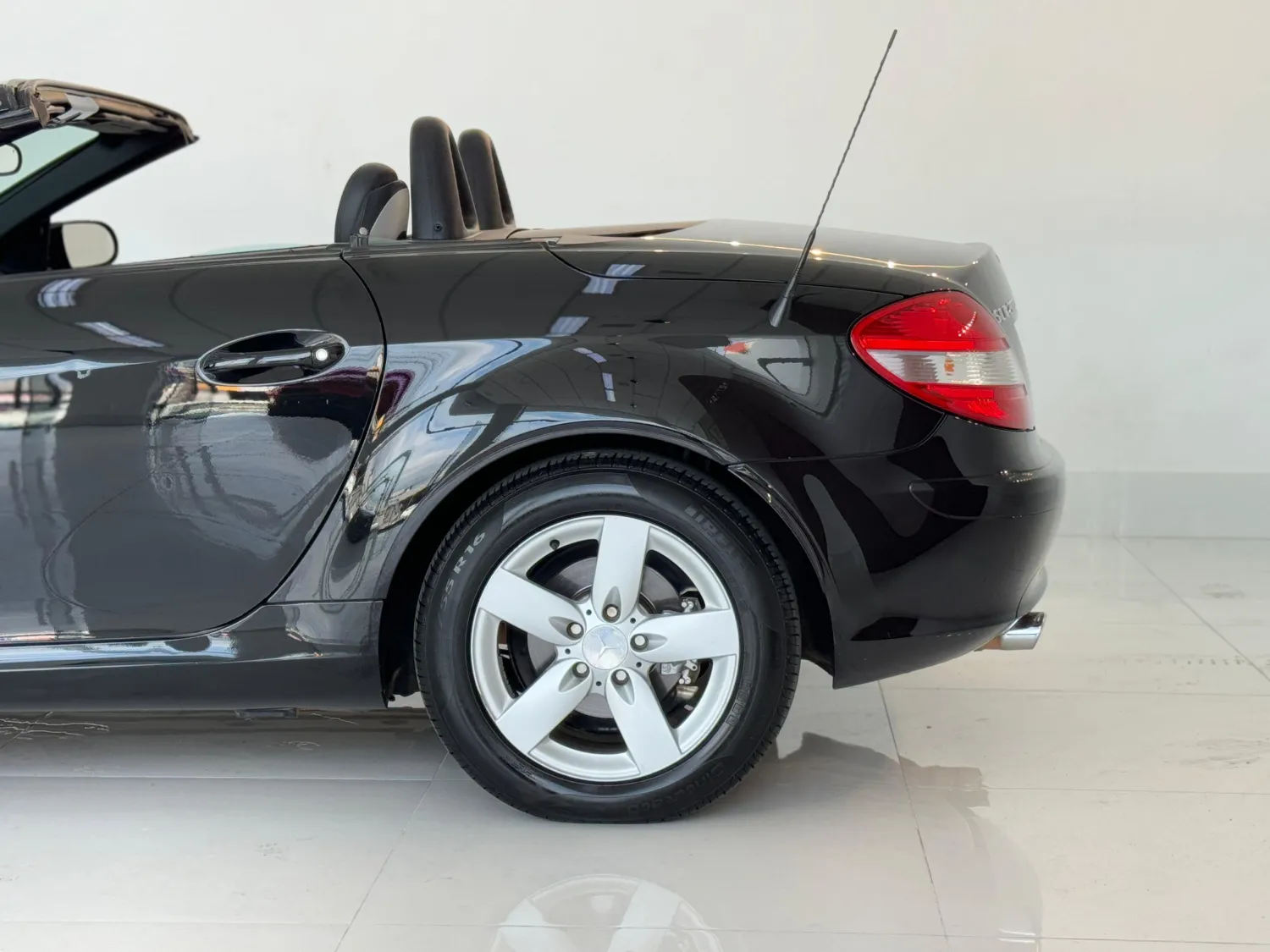 SLK - Foto #3 do anúncio à venda de Carro clássico