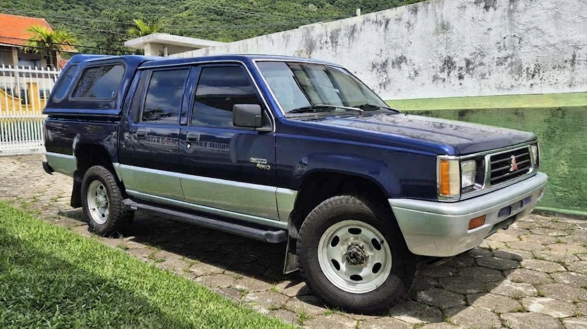 L200 - Foto #5 do anúncio à venda de Carro clássico