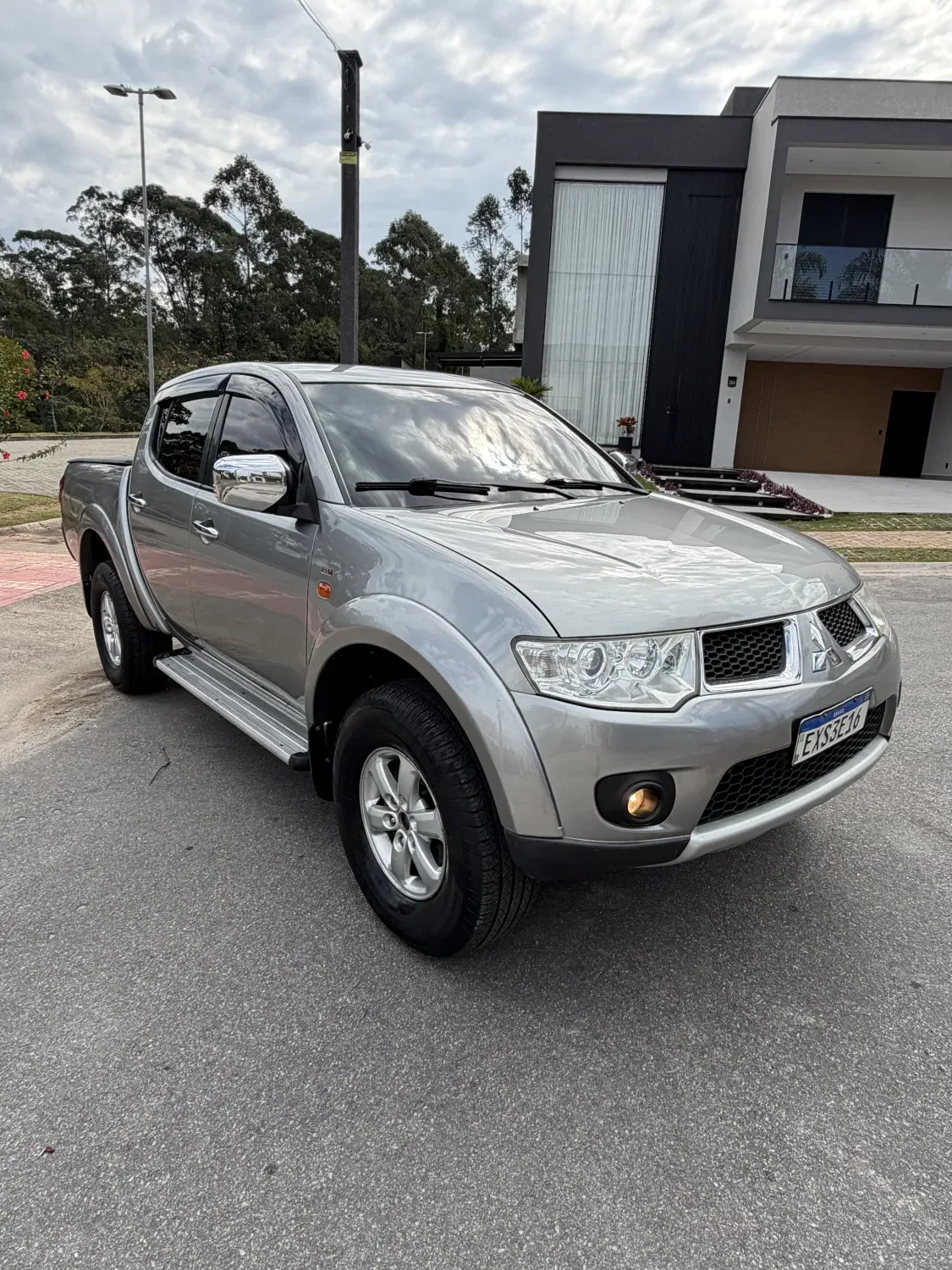 avv-mitsubishi-l200-venda-8b44519-imagem-004