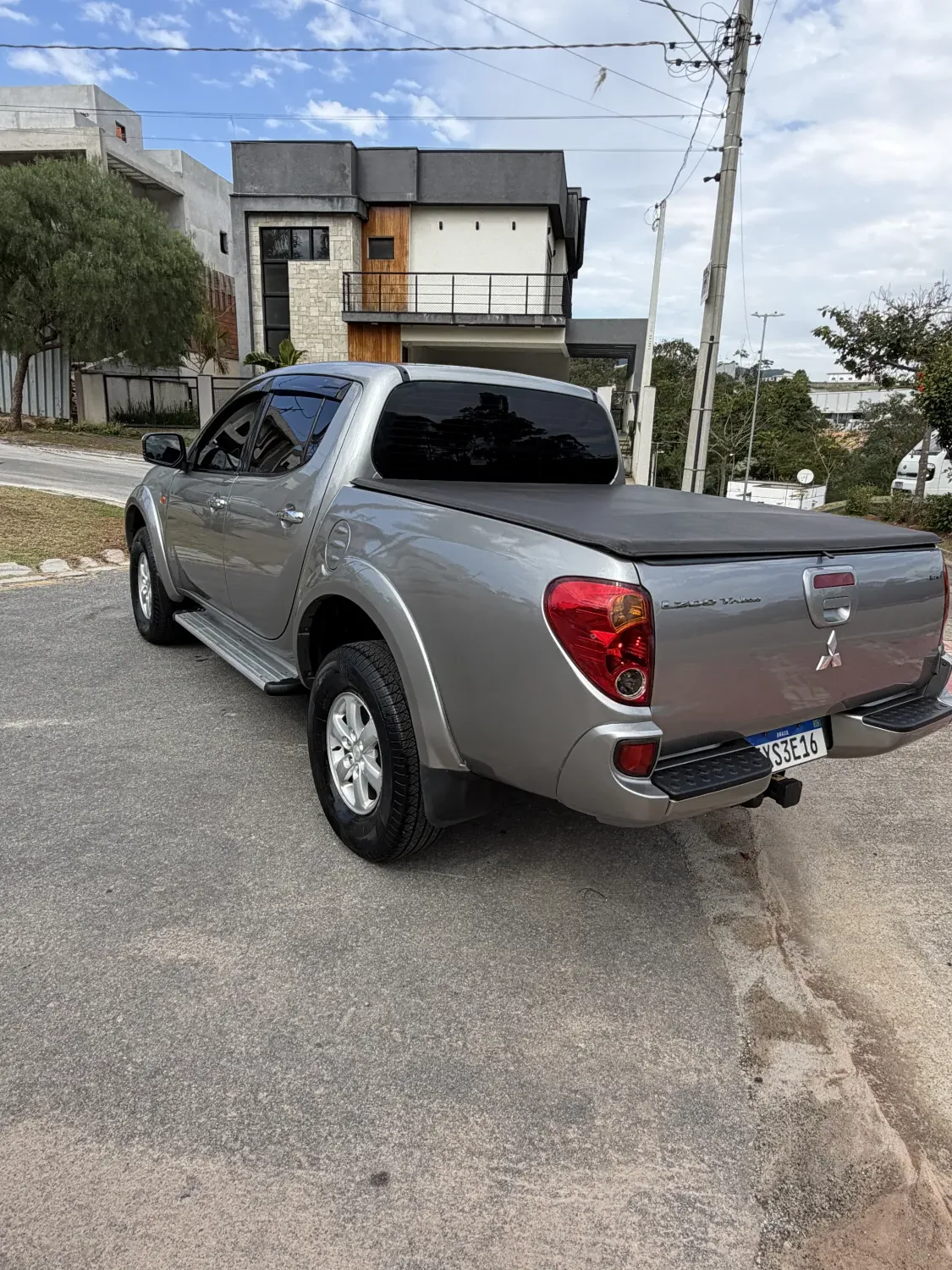 avv-mitsubishi-l200-venda-8b44519-imagem-006