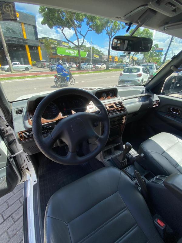 Pajero - Foto #12 do anúncio à venda de Carro clássico