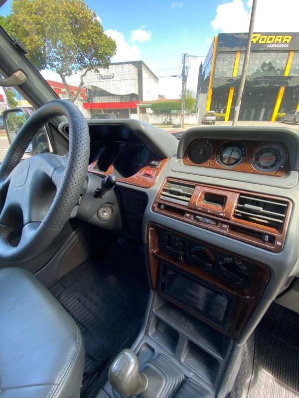Pajero - Foto #18 do anúncio à venda de Carro clássico