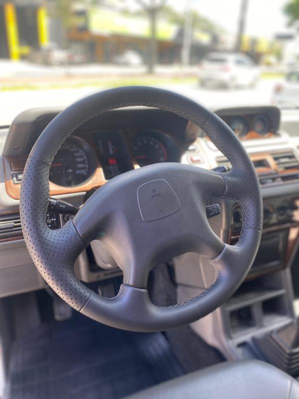 Pajero - Foto #19 do anúncio à venda de Carro clássico