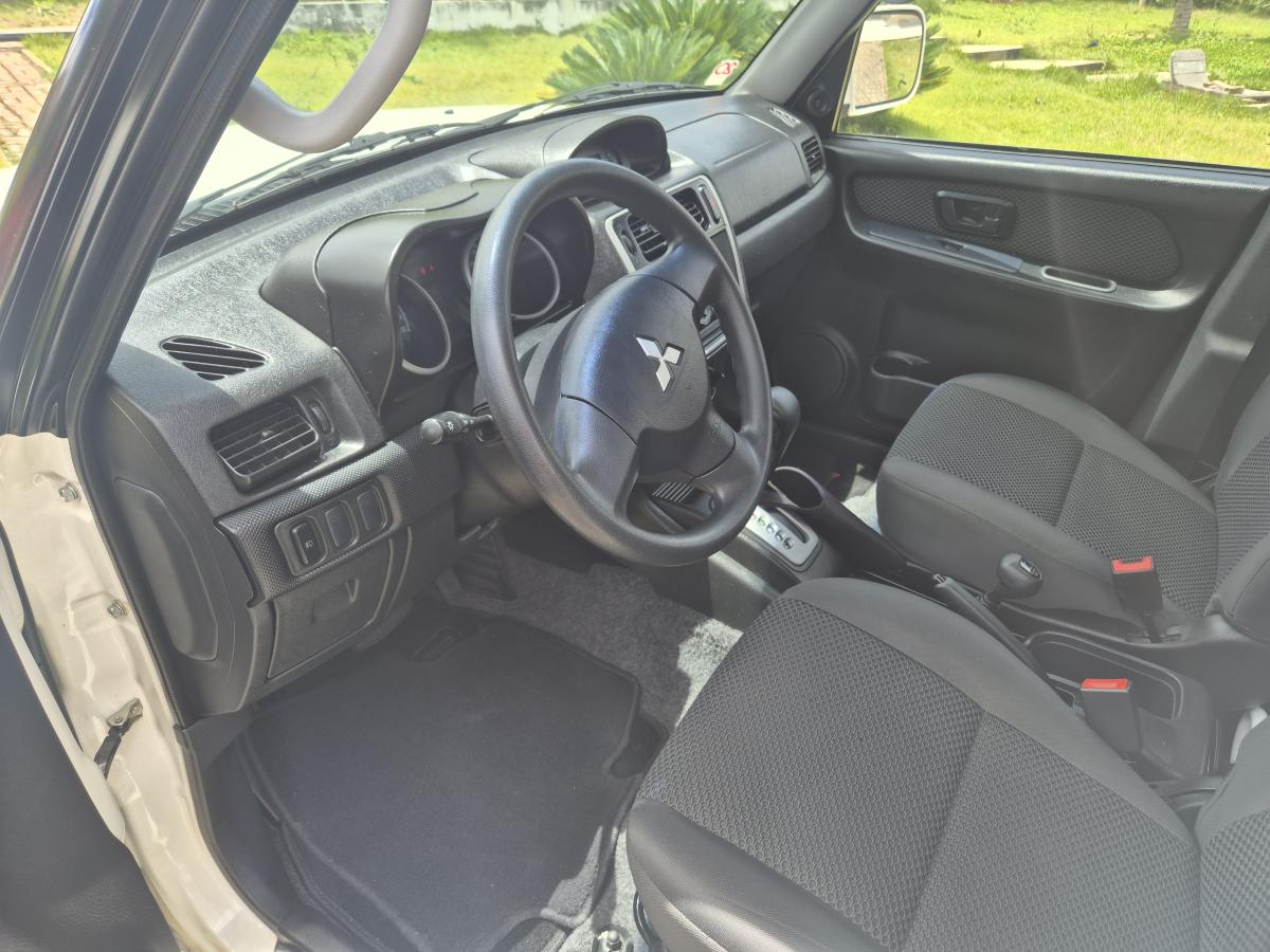 Pajero TR4 - Foto #17 do anúncio à venda de Carro clássico