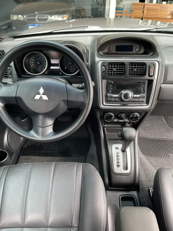 Pajero TR4 - Foto #16 do anúncio à venda de Carro clássico