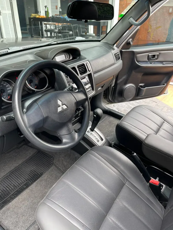 Pajero TR4 - Foto #23 do anúncio à venda de Carro clássico