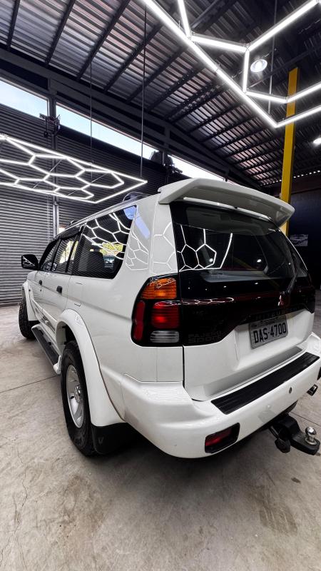 Pajero - Foto #2 do anúncio à venda de Carro clássico