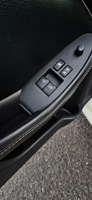 avv-nissan-370z-venda-9aec0ce-imagem-026