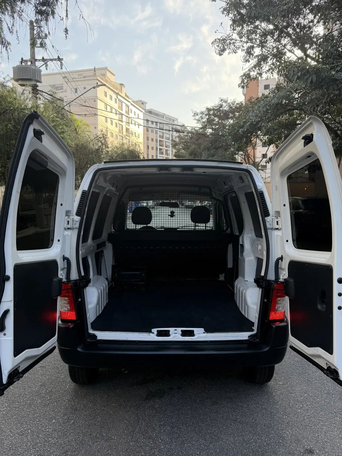 avv-peugeot-partner-venda-511ac5d-imagem-005