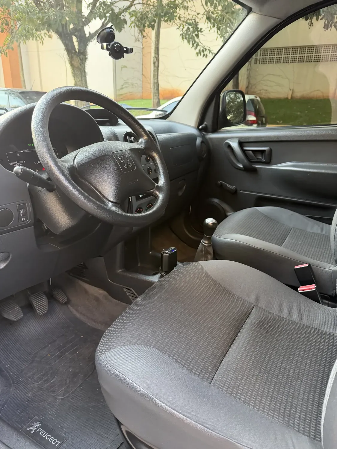 avv-peugeot-partner-venda-511ac5d-imagem-007
