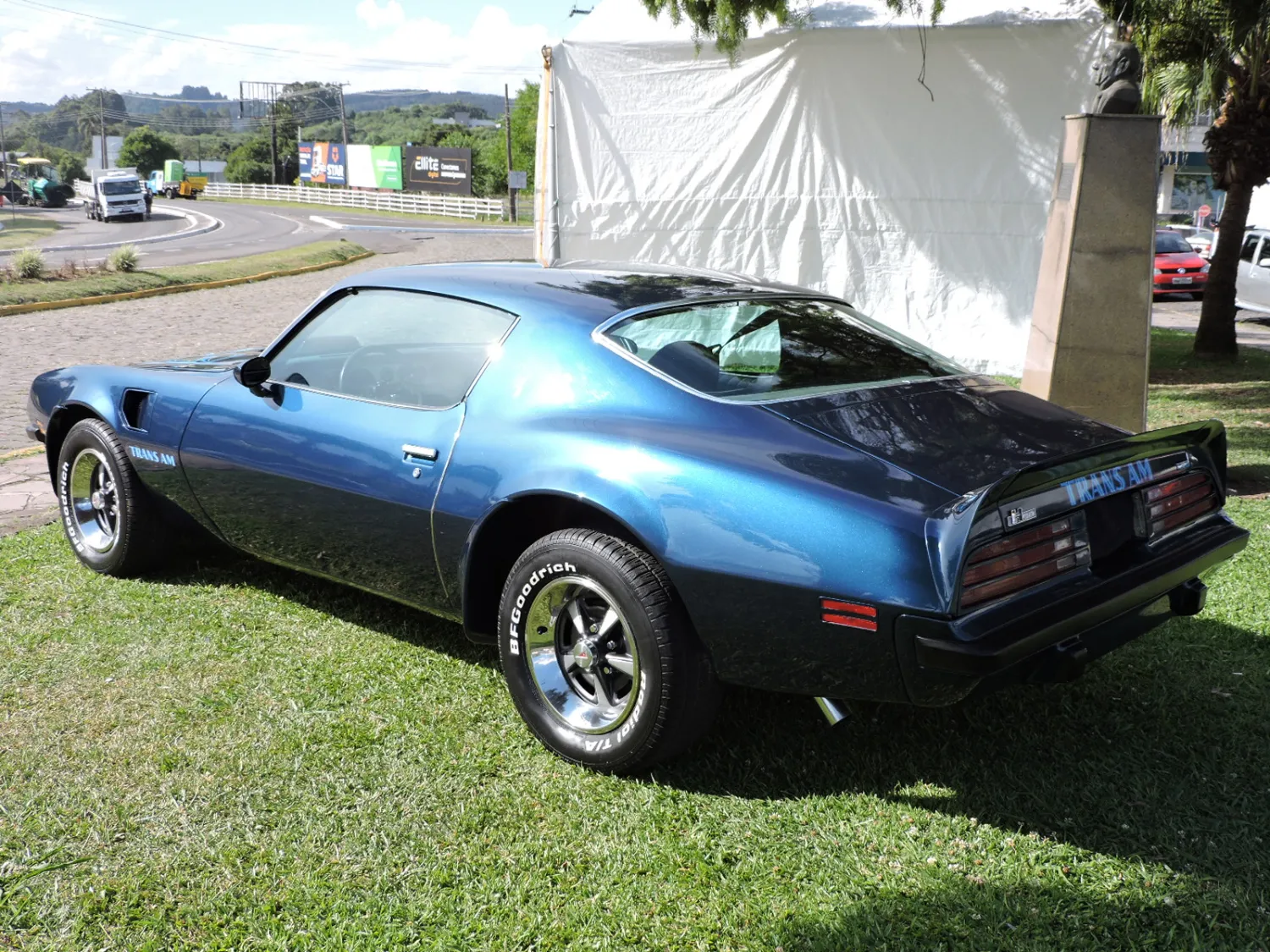 Firebird - Foto #7 do anúncio à venda de Carro clássico