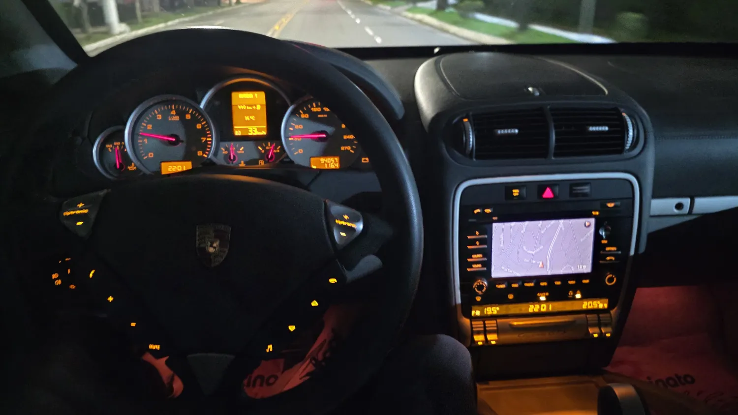 avv-porsche-cayenne-venda-8eff6a3-imagem-017