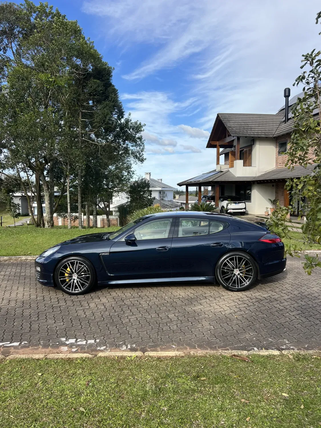 avv-porsche-panamera-venda-73b3782-imagem-003