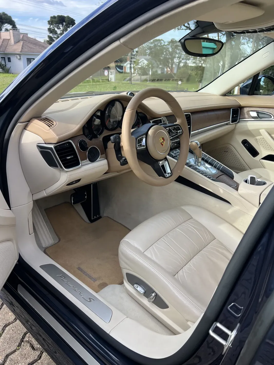 avv-porsche-panamera-venda-73b3782-imagem-006