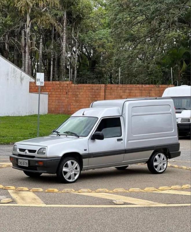 Express - Foto #3 do anúncio à venda de Carro clássico