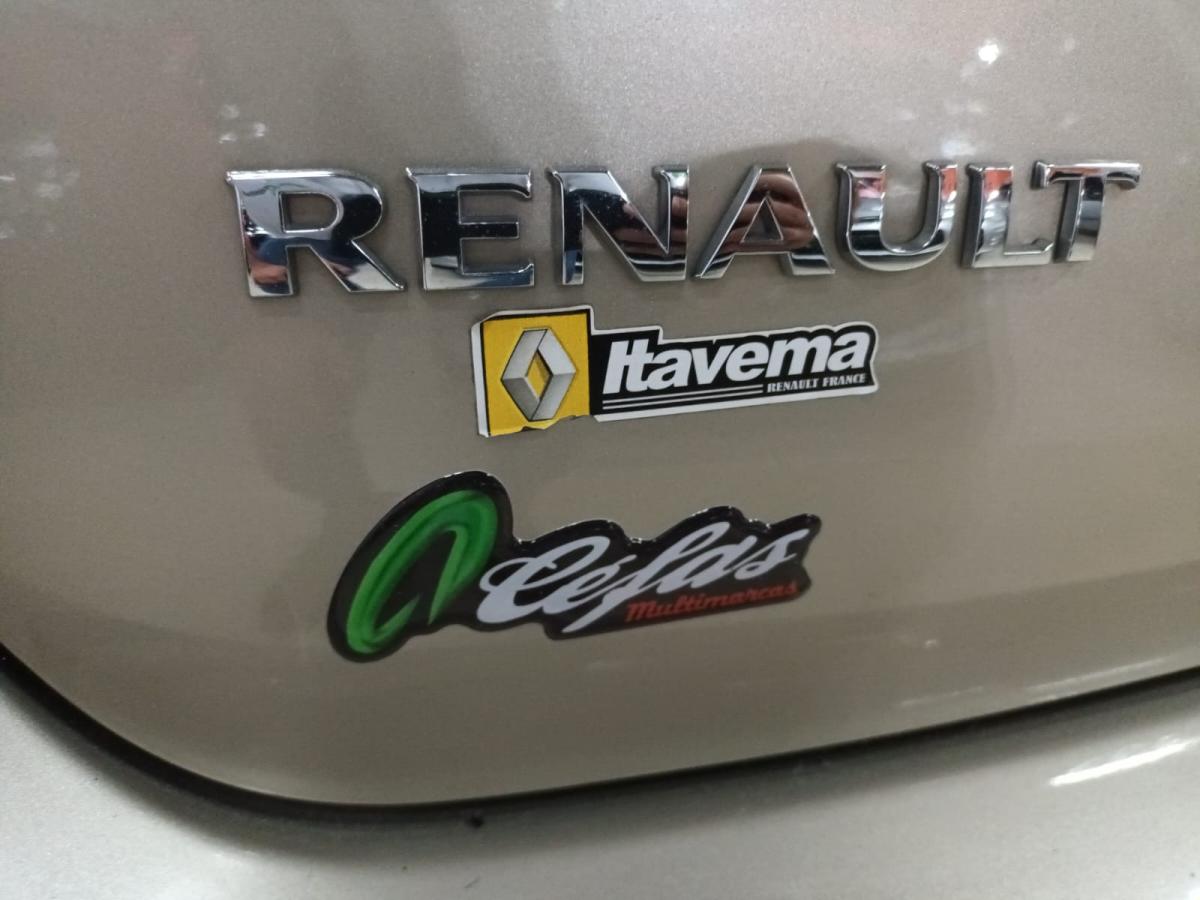 Sandero - Foto #18 do anúncio à venda de Carro clássico
