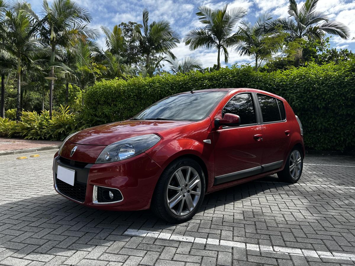 Sandero - Foto #9 do anúncio à venda de Carro clássico