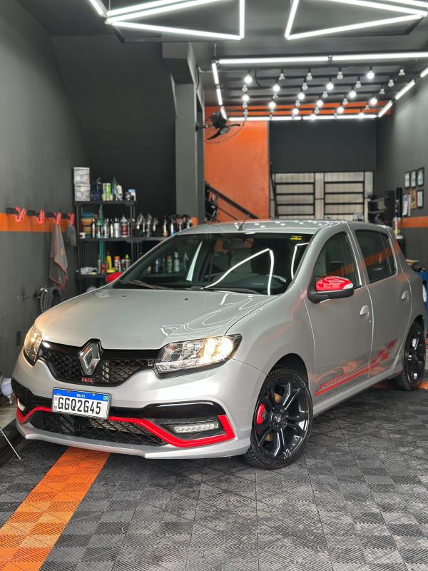 Sandero RS - Foto #2 do anúncio à venda de Carro clássico